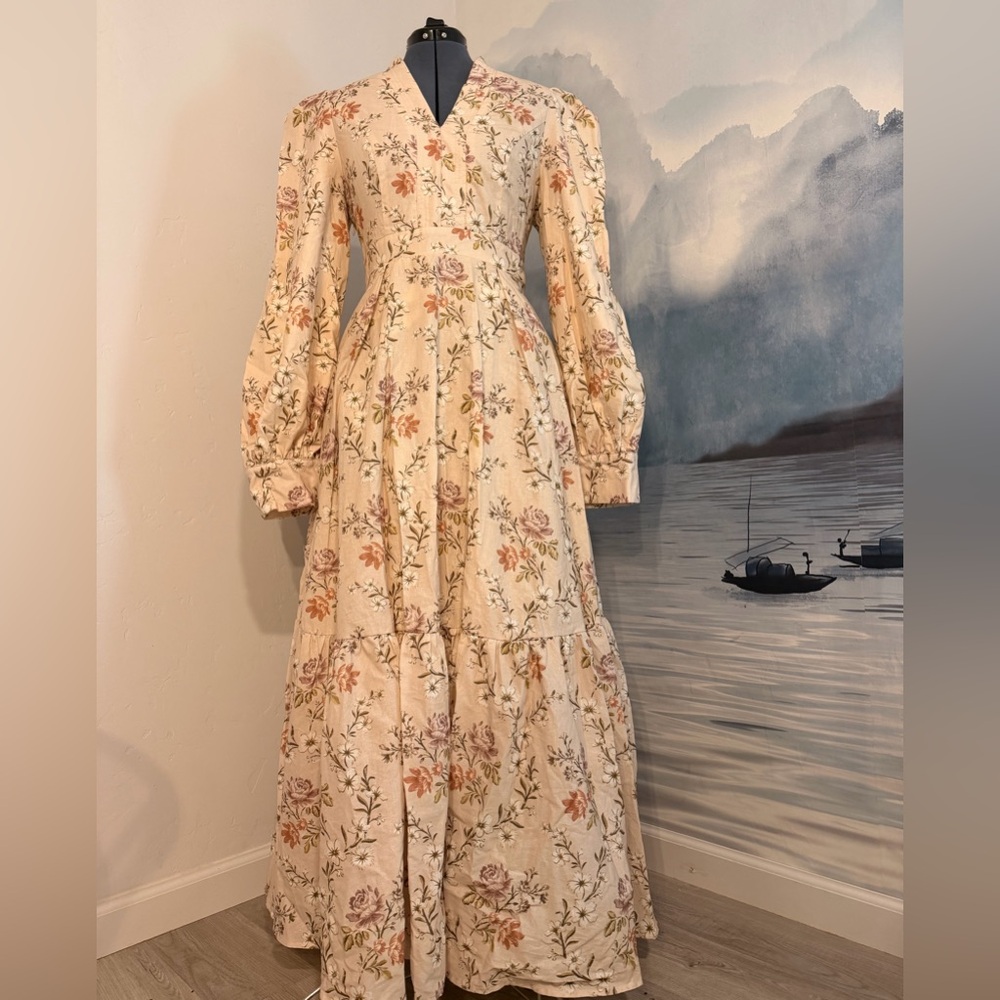 Vintage-Inspired Floral Long Sleeve Dress